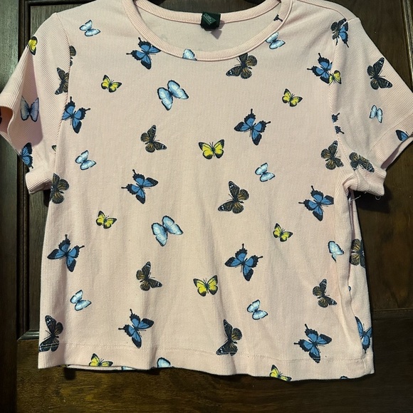Butterfly t-shirt from target xxl, NWOT - Picture 2 of 3
